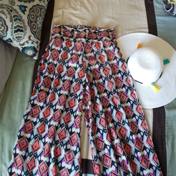 Flowy Pants - Picture 3 of 4